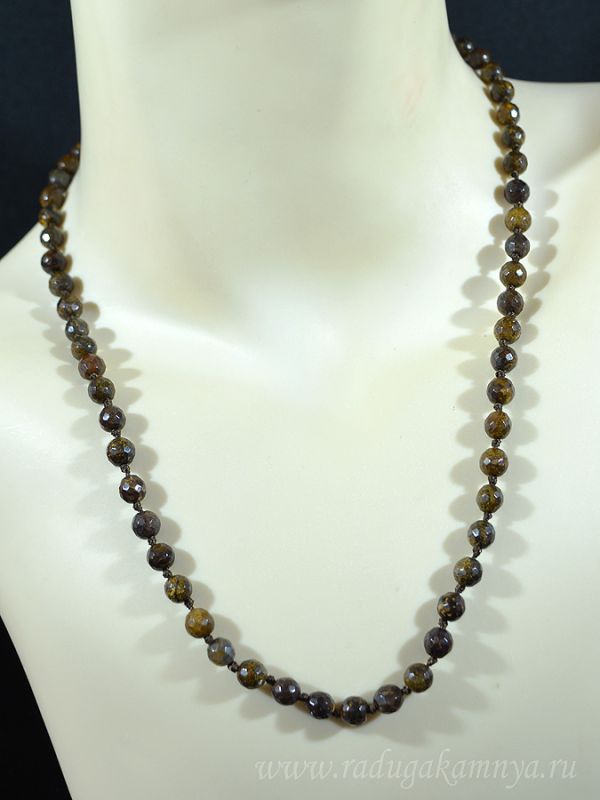 Beads made of bronzite ball gr.6mm, 51cm