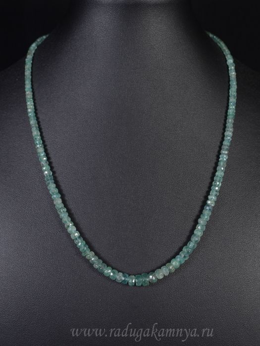 Beads made of green-cut Apatite discs 4mm-7mm, 47cm, 12.66g