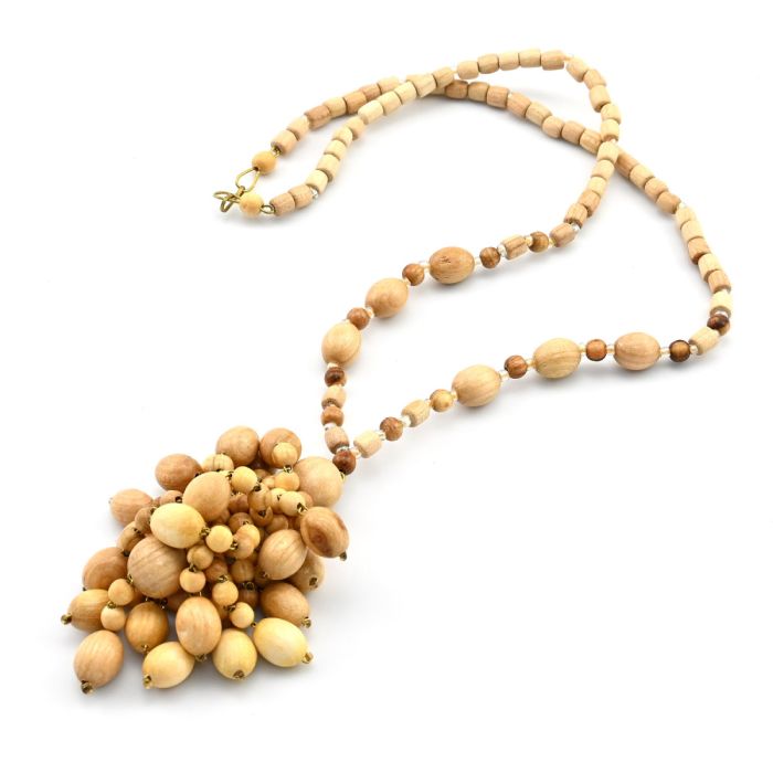 Wooden beads with Currant pendant, 56cm