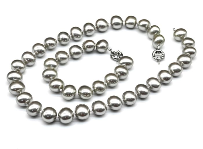 Beads, bracelet from Mallorca oval 15*13mm color graphite, 46; 20cm