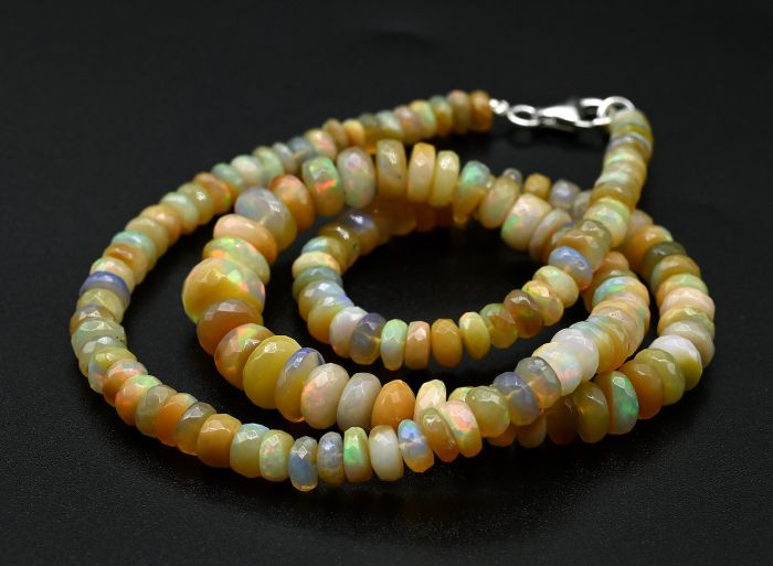 Opal beads cut rondel for an increase of 46cm, 19g