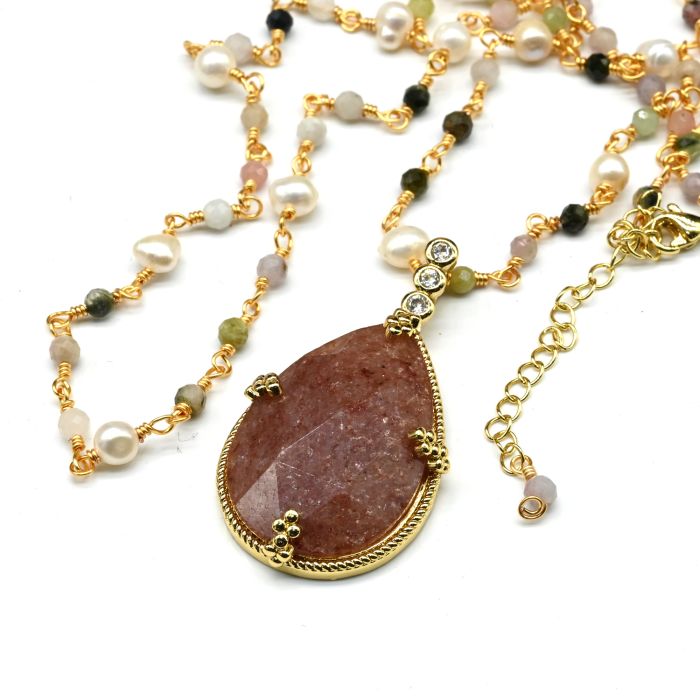 Beads with a Drop pendant made of strawberry quartz, 78cm