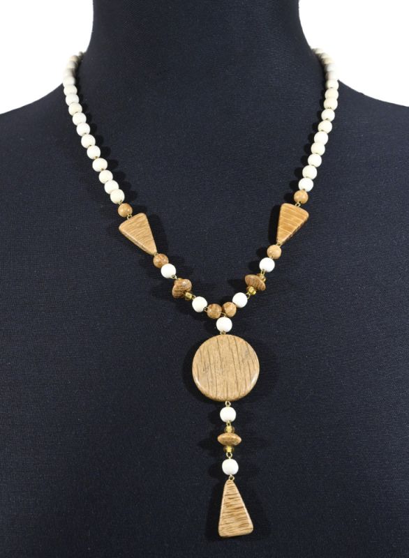 Wooden beads with a cloud pendant, 50cm