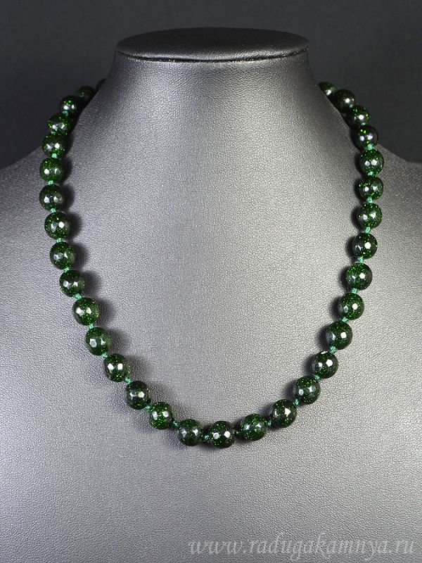 Beads made of aventurine green artificial bead gr.9mm, 43cm.