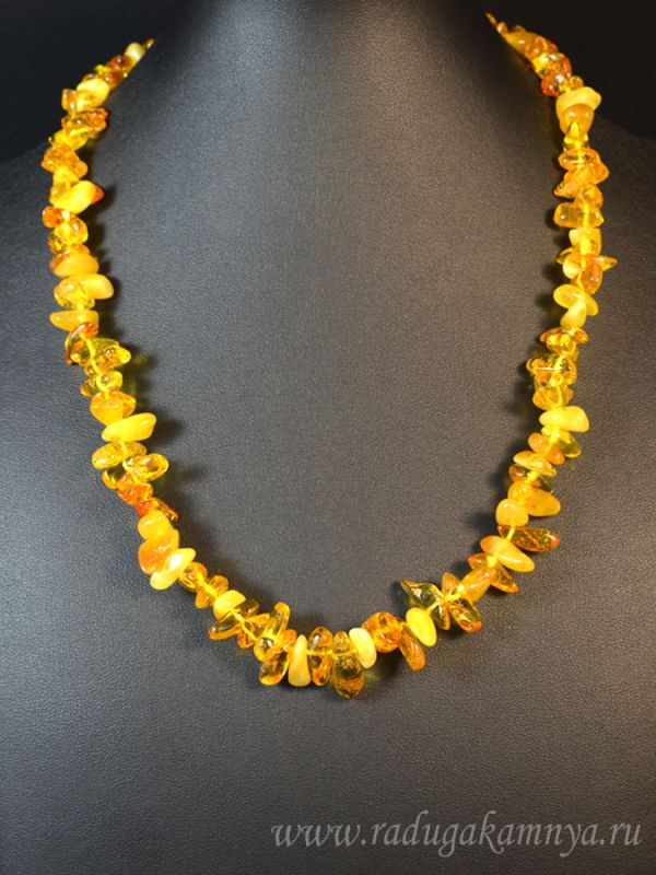 Amber beads, milk crumb, honey, 50cm