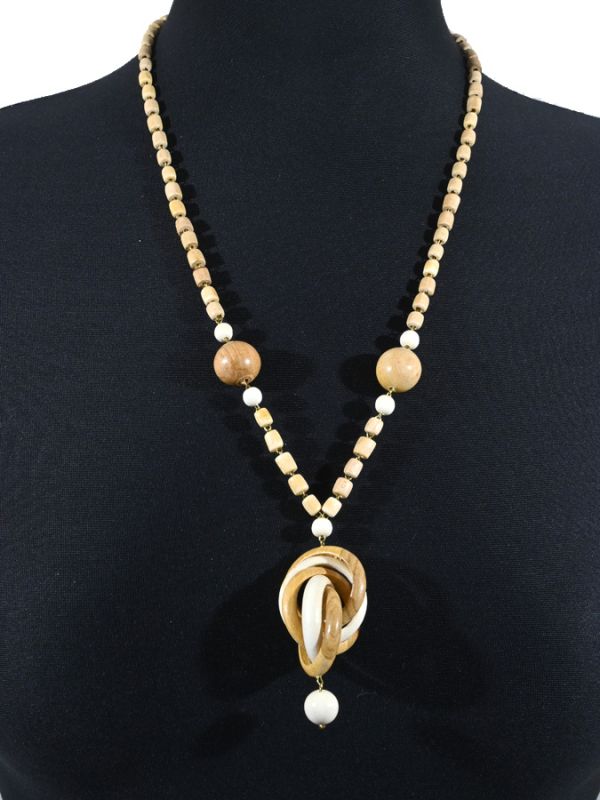 Wooden beads with a knot pendant, 62cm