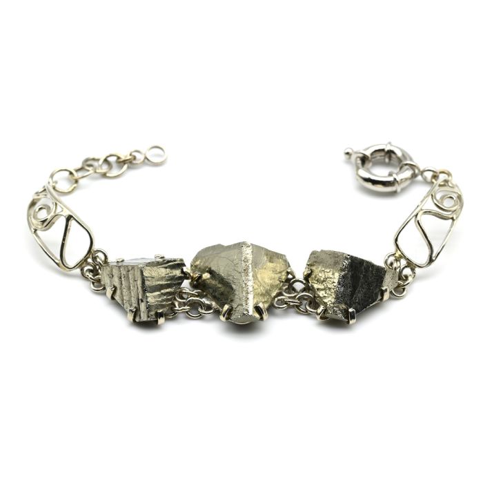 Bracelet with pyrite, 16.5cm.