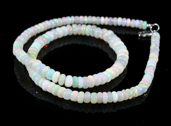 Opal rondel beads for an increase of 45cm, 17.8g